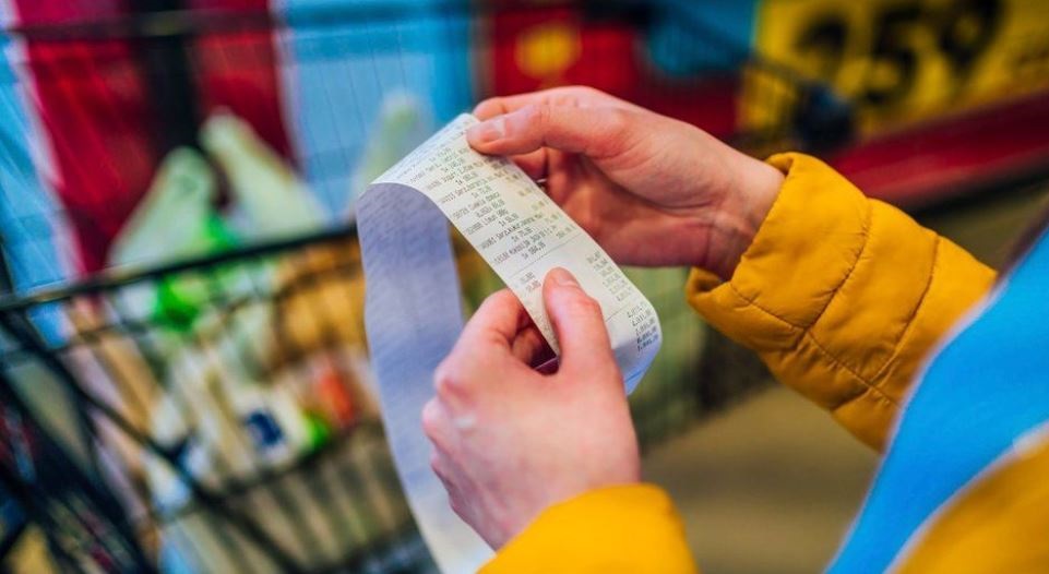 Inflacioni rritet në shkurt, arrin nivelin më të lartë në shtatë muaj